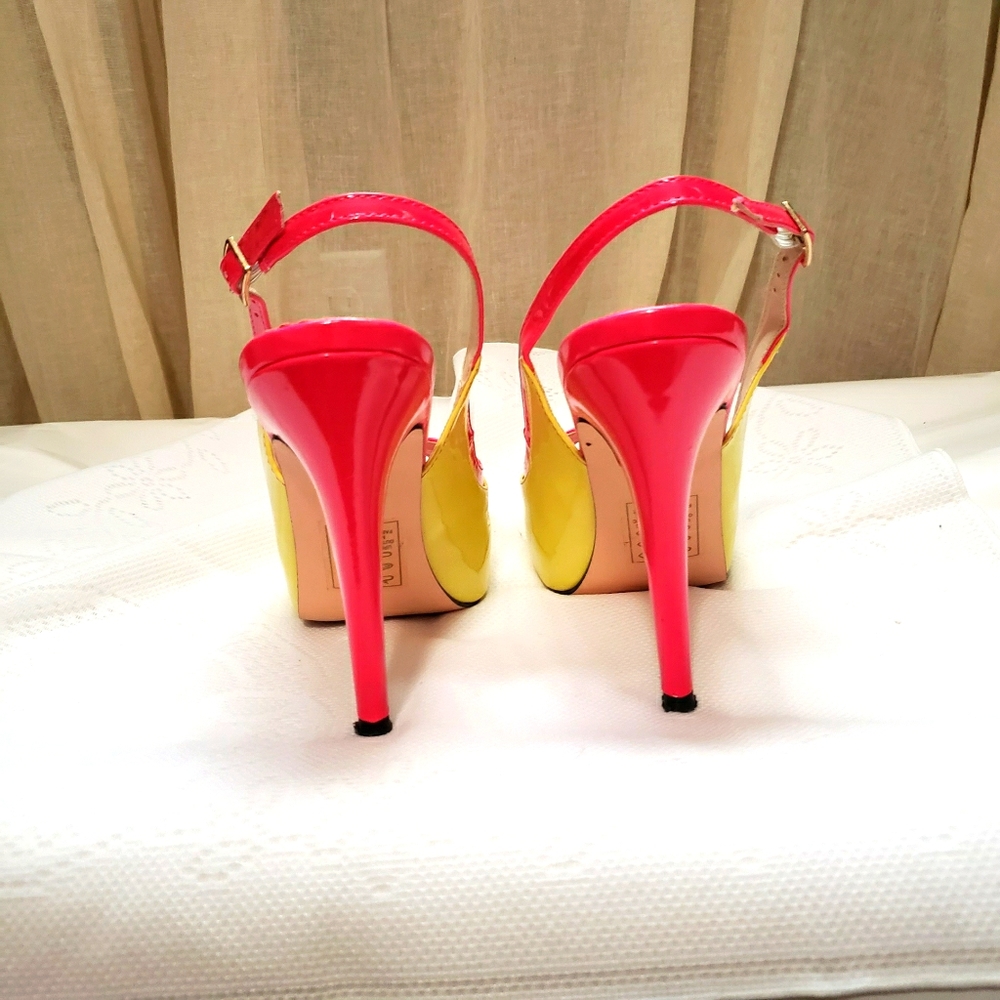 Womens shoes